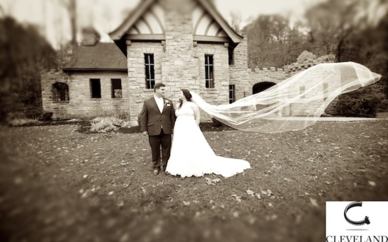 Squires castle cleveland Ohio wedding for Jennifer & Ryan