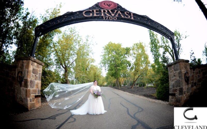 Gervasi vineyards Canton Ohio wedding for Maria & Laz