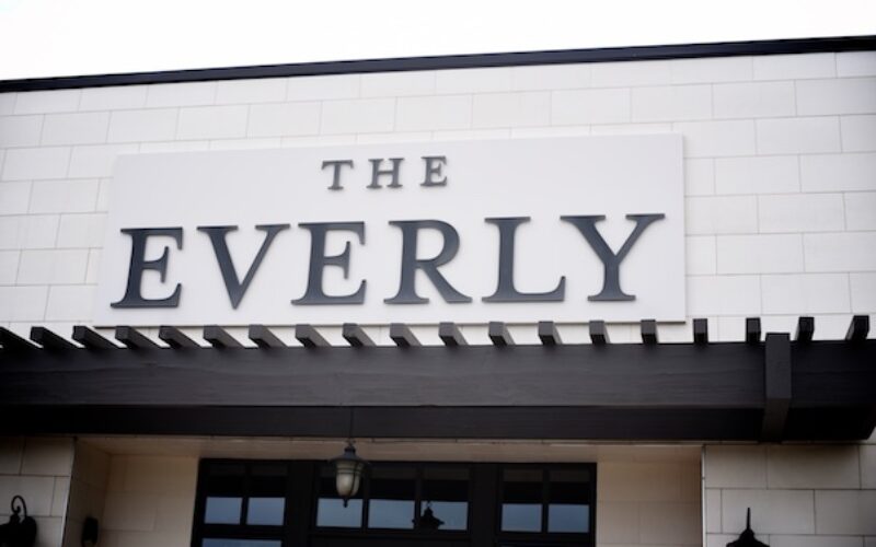 The Everly Mentor Ohio wedding for Kelly & Riko