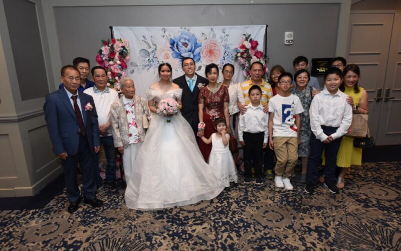 Embassy Suites Cleveland Rockside  Independence Ohio wedding for Ve & Tony