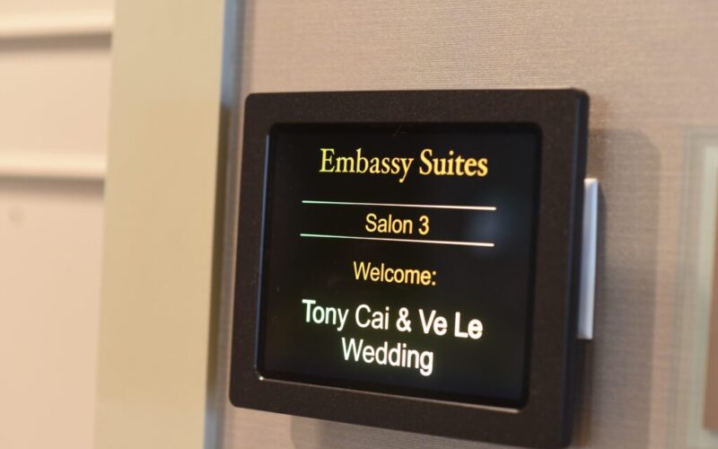 Embassy Suites Cleveland Rockside  Independence Ohio wedding for Ve & Tony