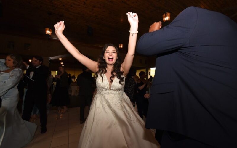 Gervasi Vineyard Ohio wedding for Abigail & Jared